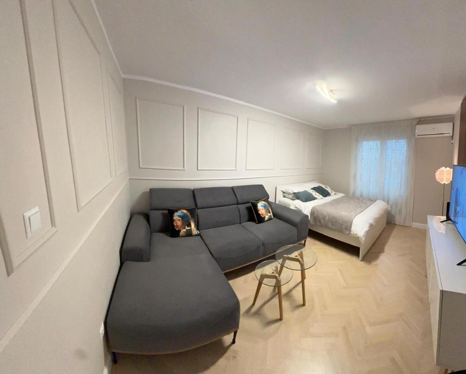 Apartment Julija *
